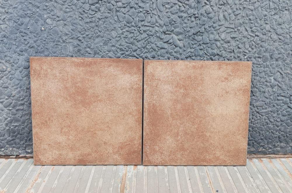 Gres Espesorado Javalambre Caldera Antideslizante 33,3x33,3